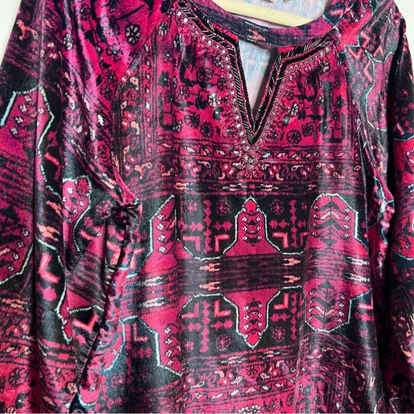 SOFT SURROUNDINGS Ottoman Velvet Blouse. Size Medium - Picture 7 of 10